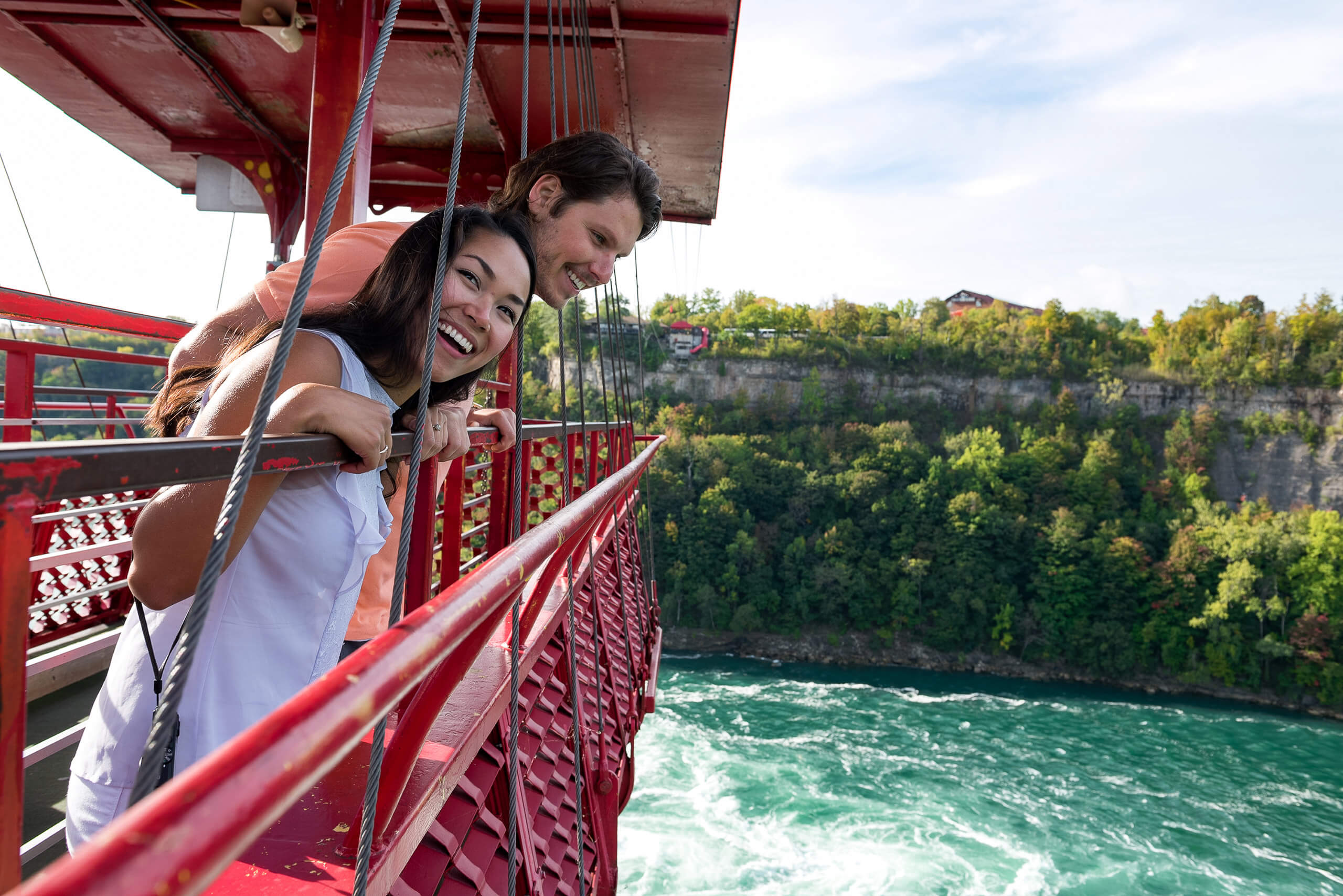 A cable car over the Niagara Gorge