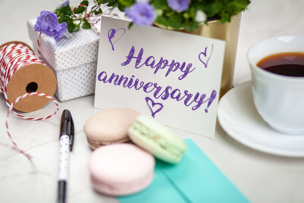 5 Unique Ways To Celebrate Your Parents Anniversary