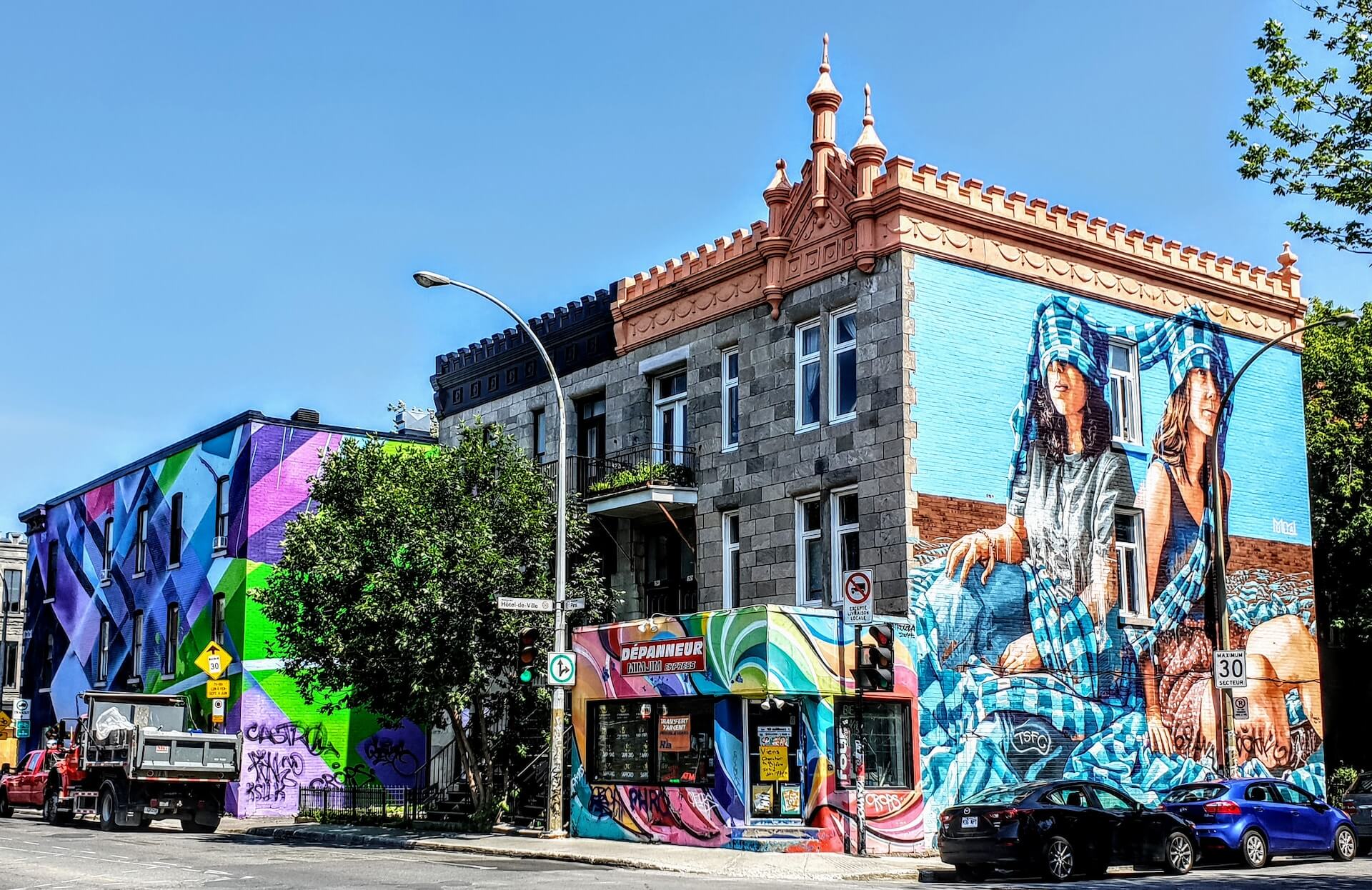 View murals and art on buildings and one of the activities to experience in Montreal