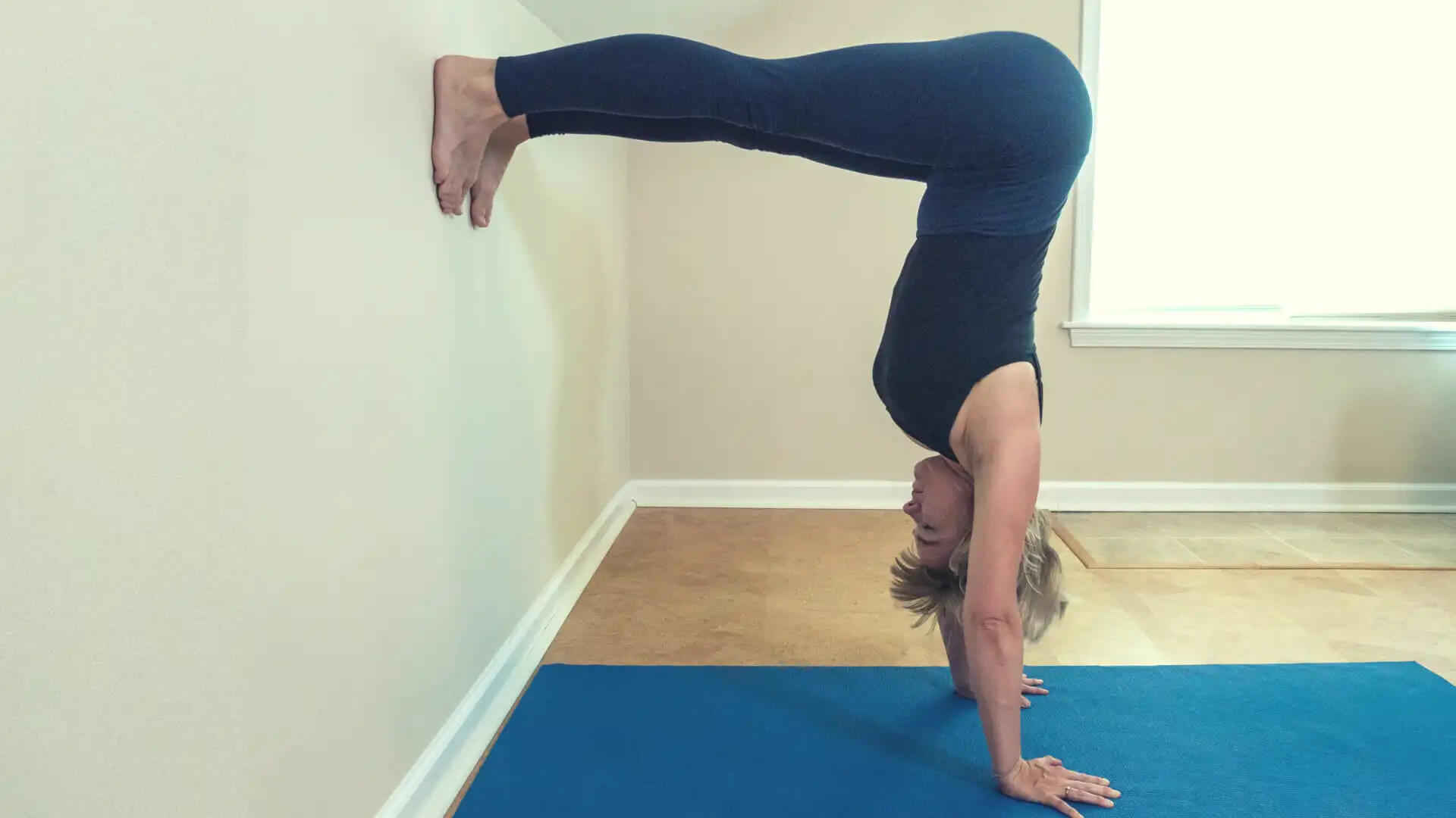 L-Shape - Against A Wall