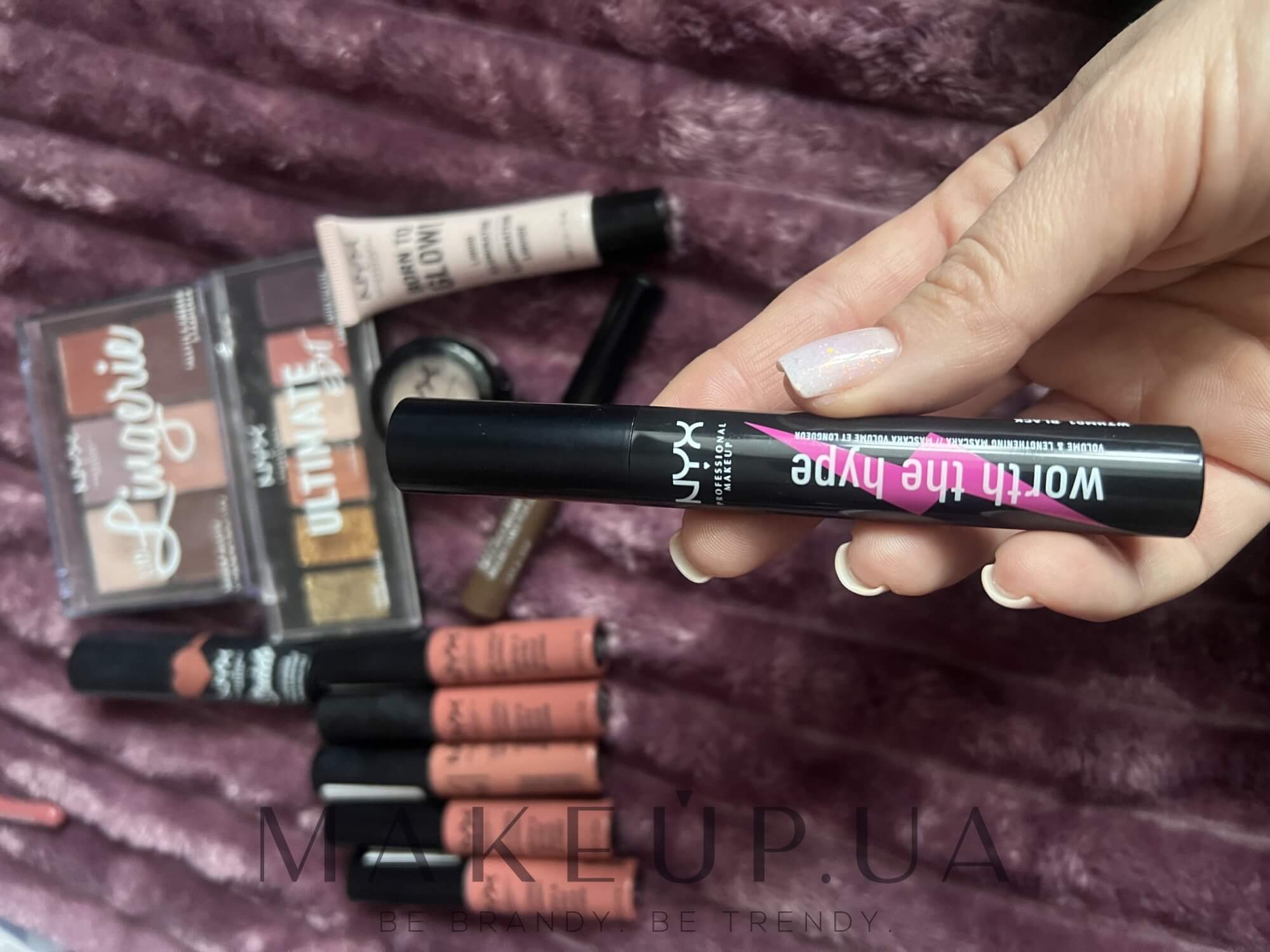 NYX PROFESSIONAL MAKEUP Worth The Hype Volumizing and Lengthening Mascara