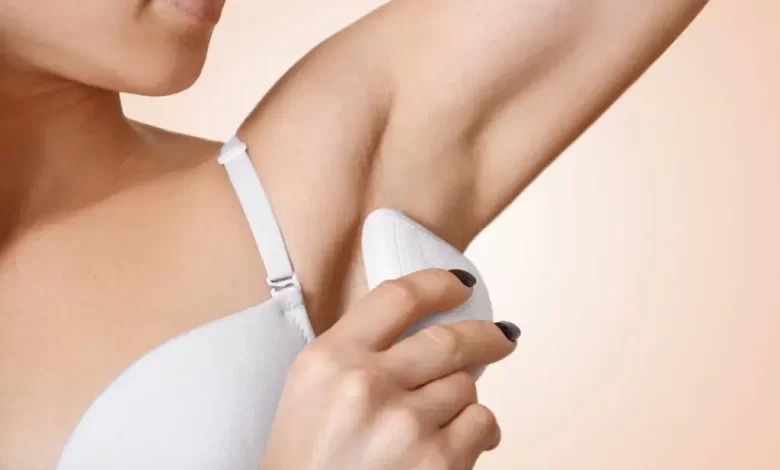 How to Remove Underarm Hair