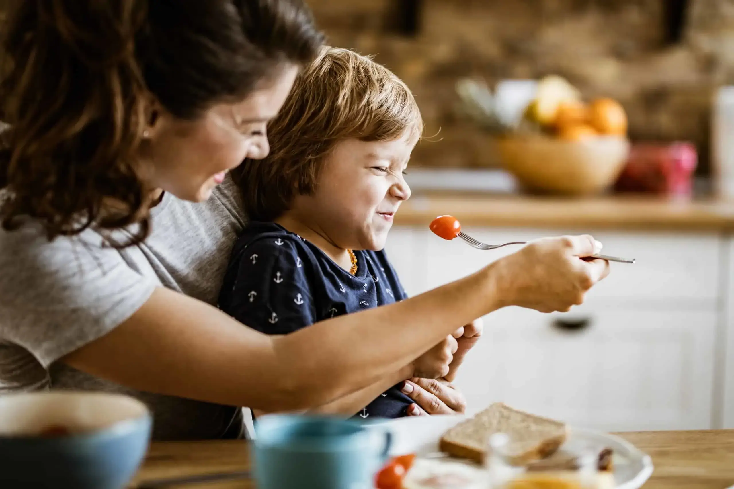 How ABA Therapy Helps Children Develop Independent Eating Skills